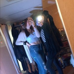 Meet your Posher, Alora